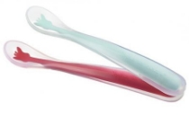 Poza cu 2 lingurite din silicon moale Girafa Sophie